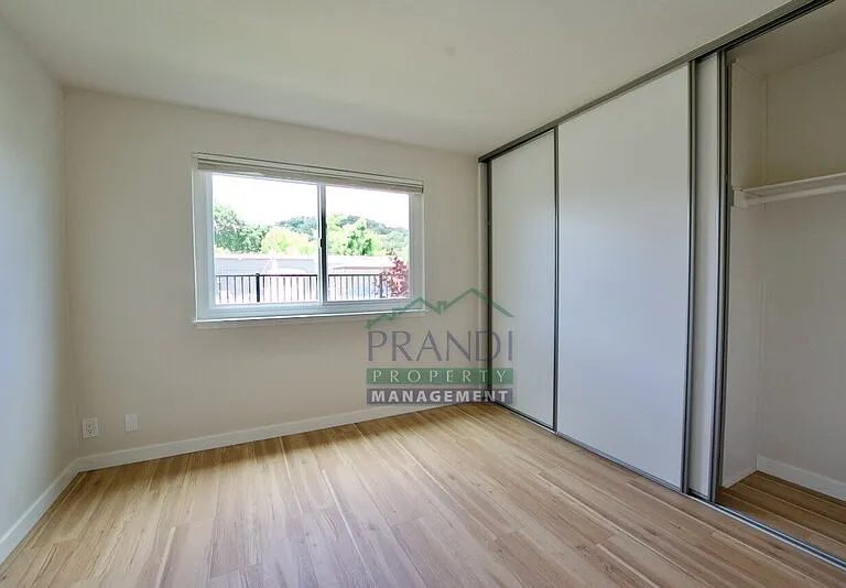 1032 Los Gamos Rd #D — Photo 8
