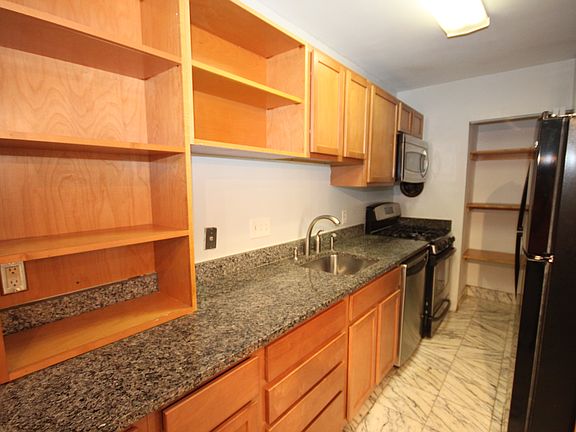 2nd image of 7364 Lee Highway #T2#64
