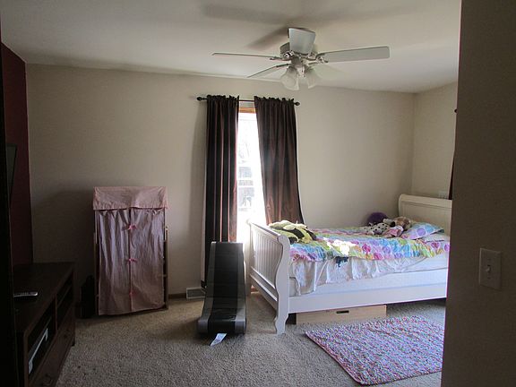 5th image of 423 Saratoga Ave