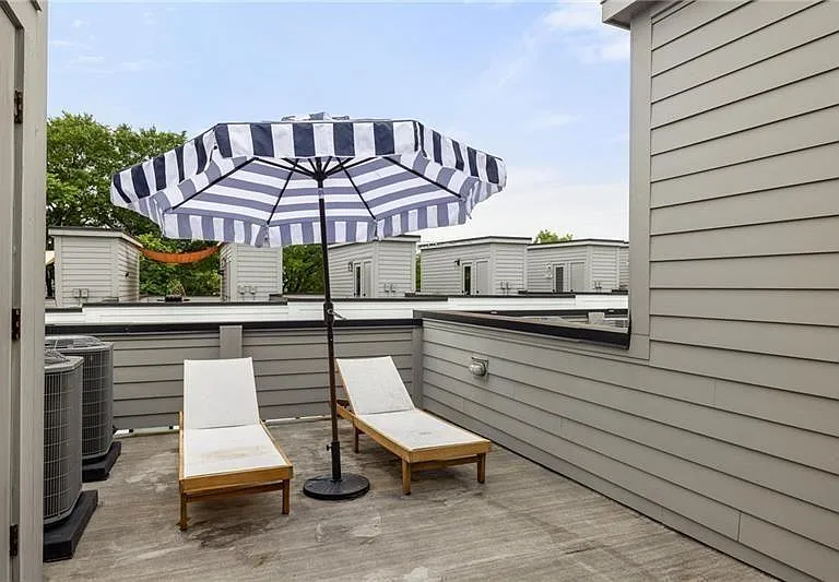 1261 Wright Ln SE — Photo 23