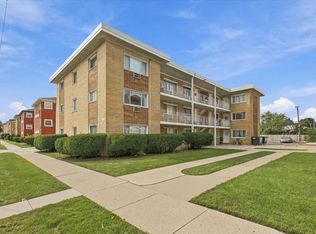 4544 N River Rd #B2, Schiller Park, IL 60176