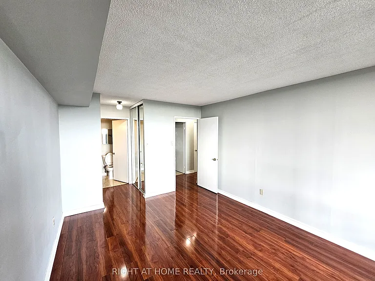 300 Alton Towers Cir #901 — Photo 17