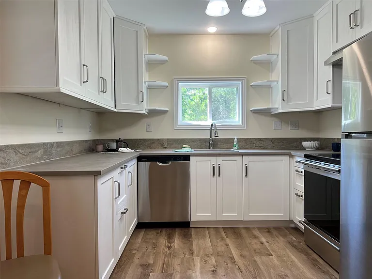436 Shadywood Dr — Photo 5