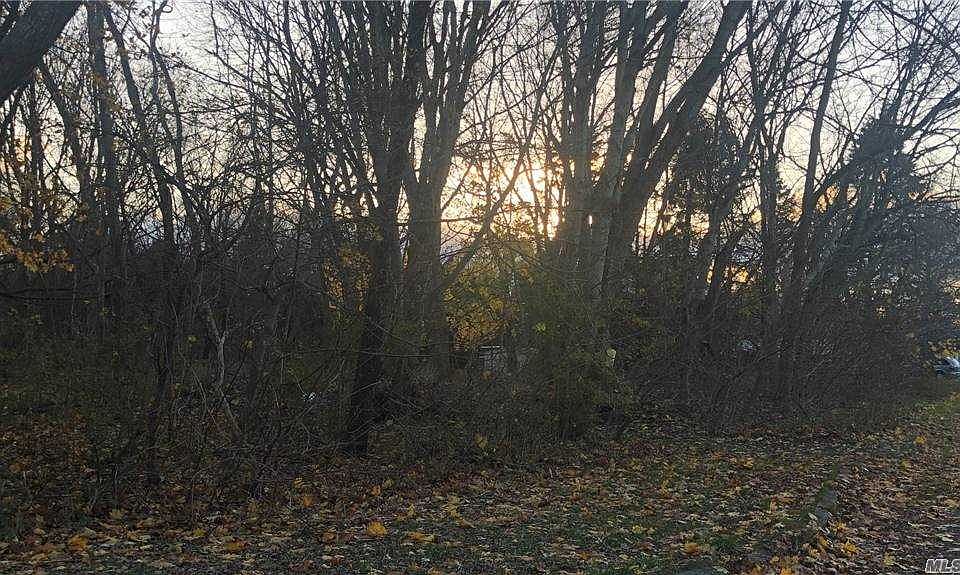2nd image of 565 Mailer Ct
