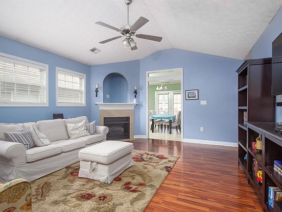 2nd image of 1064 Brick House Ln