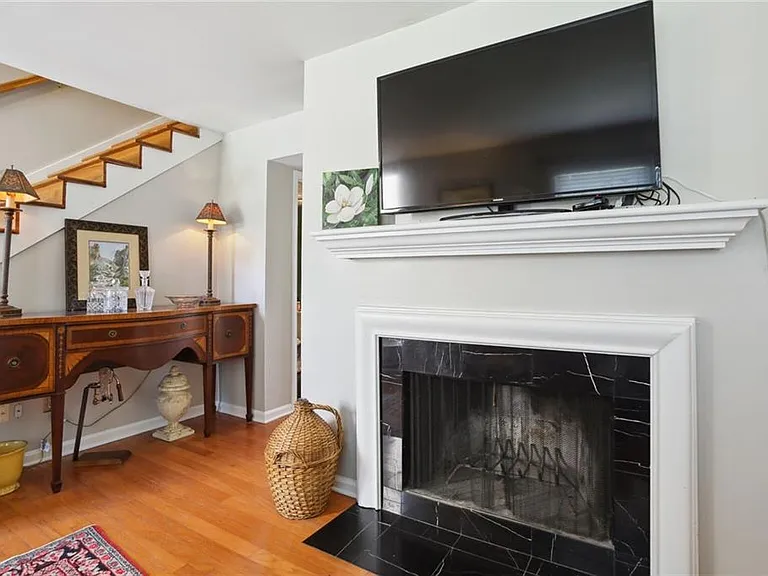 73 La Rue Pl NW — Photo 25