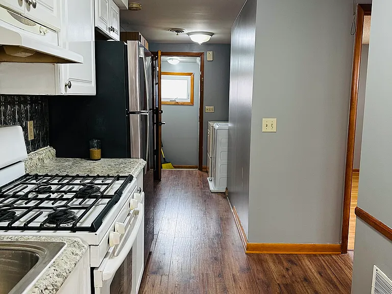 73 Vegola Ave #2 — Photo 5