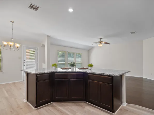 805 Hazels Way, Anna, TX 75409