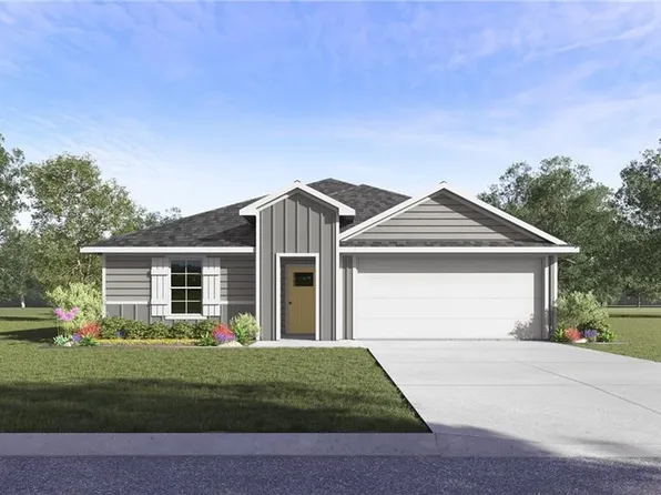 1313 Chavis St, Gentry, AR 72734