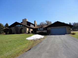8224 Brimfield St, Clinton, NY 13323