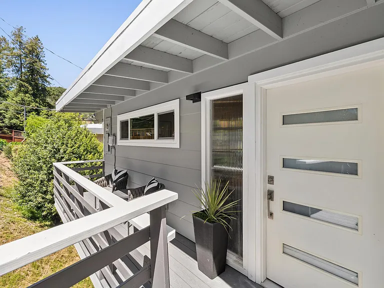 1131 W California Ave — Photo 39
