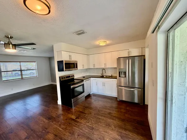 2821 Duke Lane, Delray Beach, FL 33445