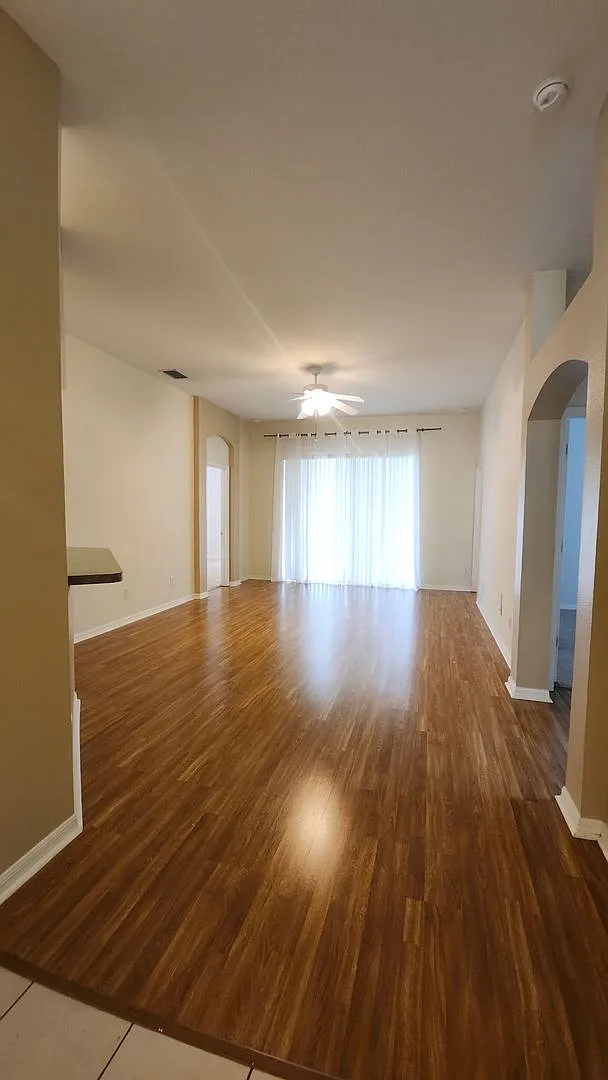 Gorgeous house in Lumsden Pointe — Photo 3