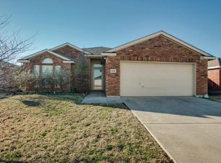 2016 Lake Pointe Dr, Little Elm, TX 75068