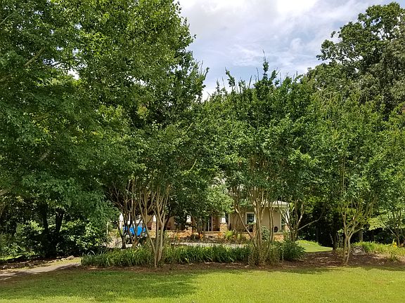 3rd image of 5828 Canterbury Way