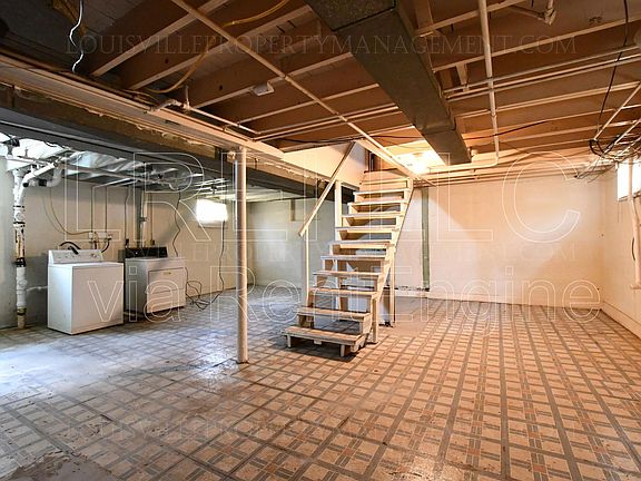 5th image of 402 N 41st St