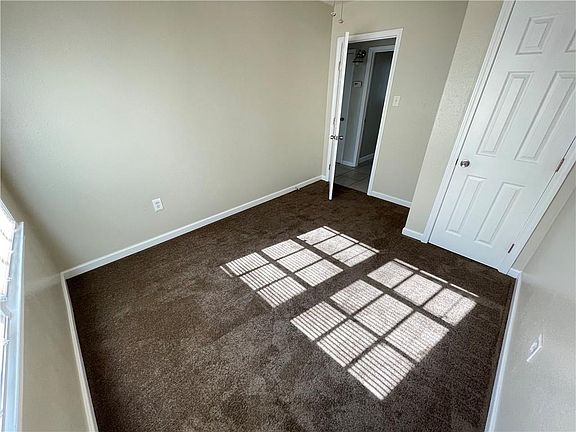 5th image of 820 Keller Ave