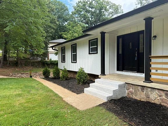 2nd image of 1922 Preswood Dr
