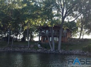 46225 W Bay Rd, Wentworth, SD 57075
