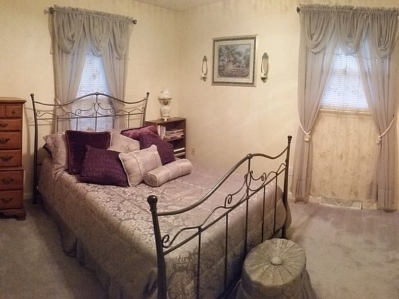 Upstairs Bedroom #1