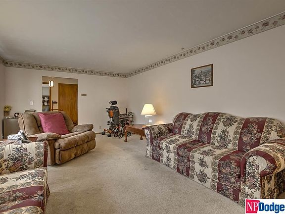 3rd image of 8720 Charles St