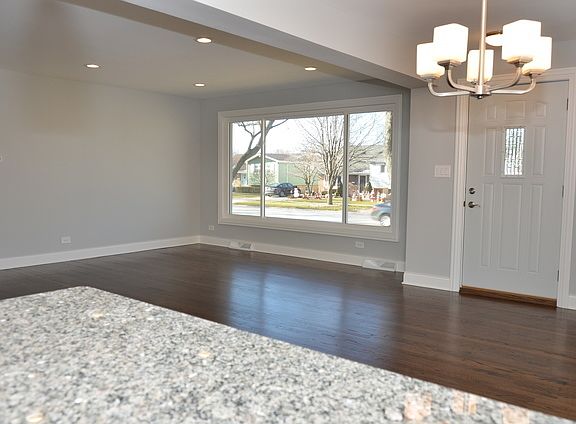 4th image of 10237 S 52nd Ave