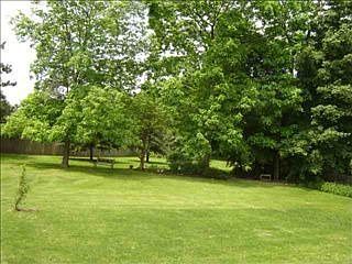 2nd image of 20 Damask Dr