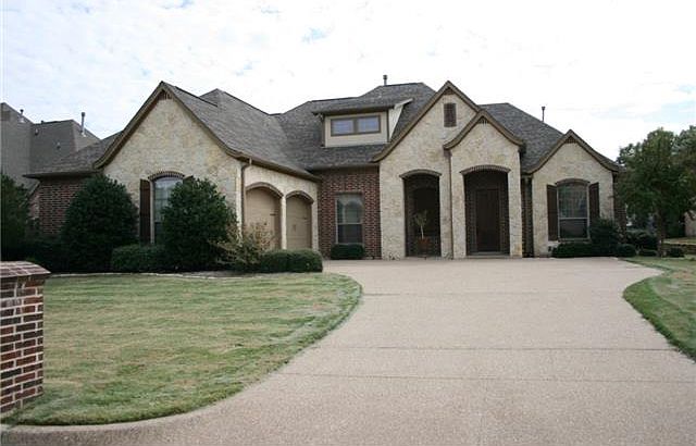 1st image of 3306 Vista Lake Cir