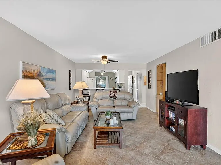 138 Pebble Shores Dr #103 — Photo 13