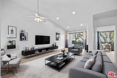 2522 W Macarthur Blvd #D Photo 1 2522 W Macarthur Blvd #D Photo 1