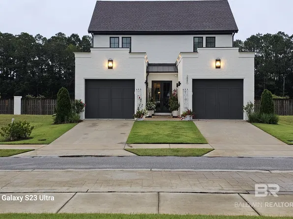 2880 Straits Blvd, Gulf Shores, AL 36542