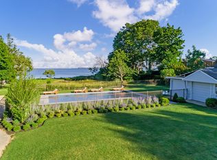 12580 Main Rd, East Marion, NY 11939