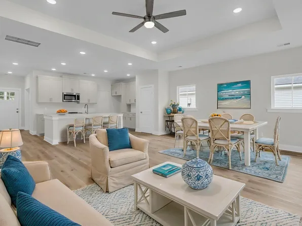 3218 Pinewood Dr, Ladson, SC 29456