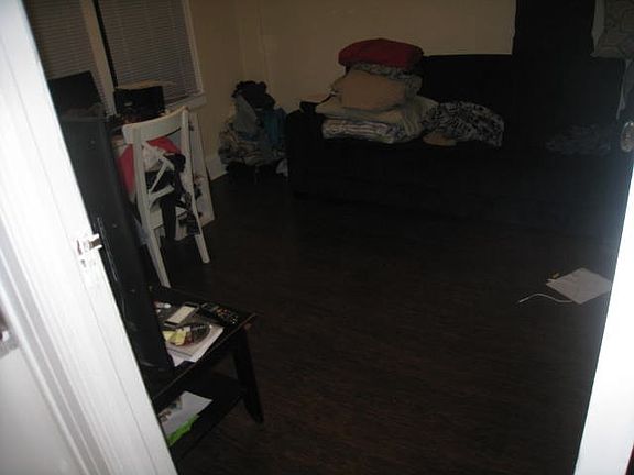 2nd image of 2331 33rd St
