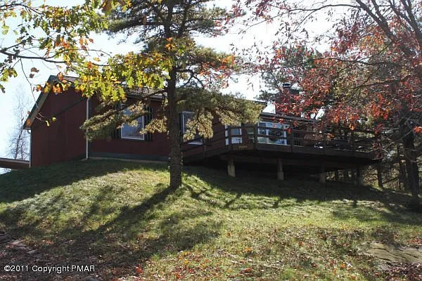 3903 Lookout Dr photo 1