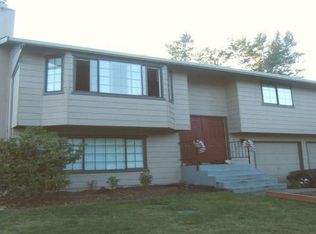 13008 Robinhood Ln, Snohomish, WA 98290