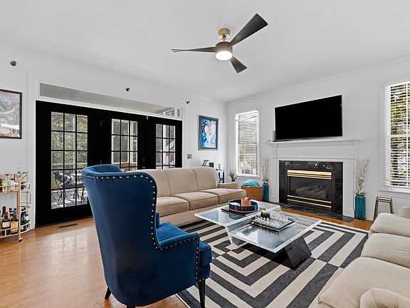 3rd image of 5950 Hampton Leas Ln