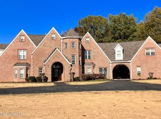 1448 Whitetail Dr S, Hernando, MS 38632