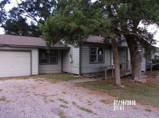 1813 Old Van Vleck Rd, Bay City, TX 77414