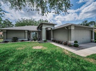 1300 Fallowfield Dr, New Port Richey, FL 34655