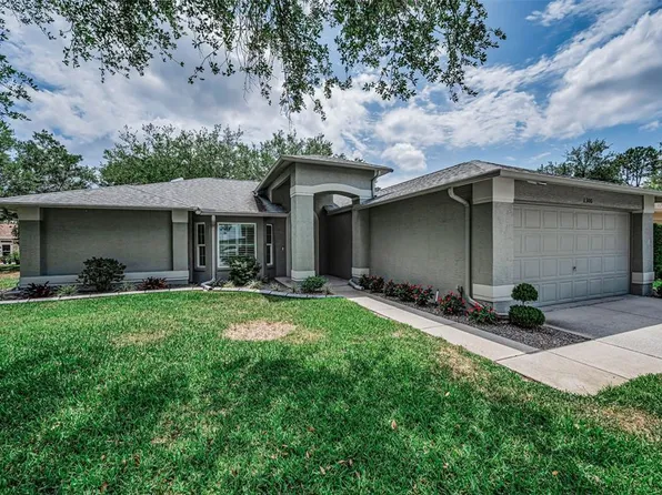 1300 Fallowfield Dr, New Port Richey, FL 34655