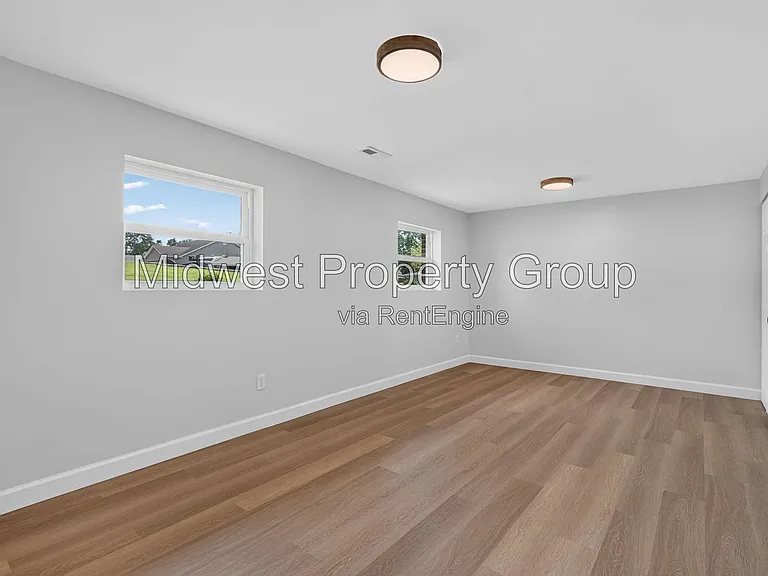 13 S Perry Cir — Photo 33