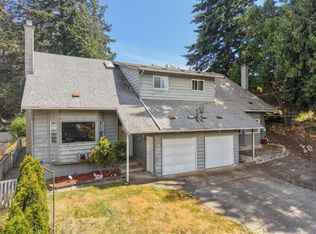 3215 B Jacklin Rd #B, Colwood, BC V9C 3M9