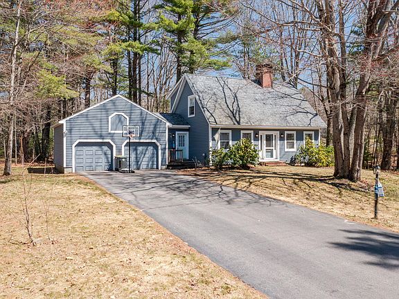 3rd image of 20 Windsor Pines Drive