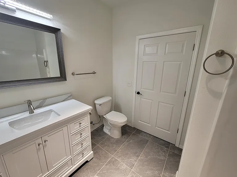 141 S Ann St #303 — Photo 11