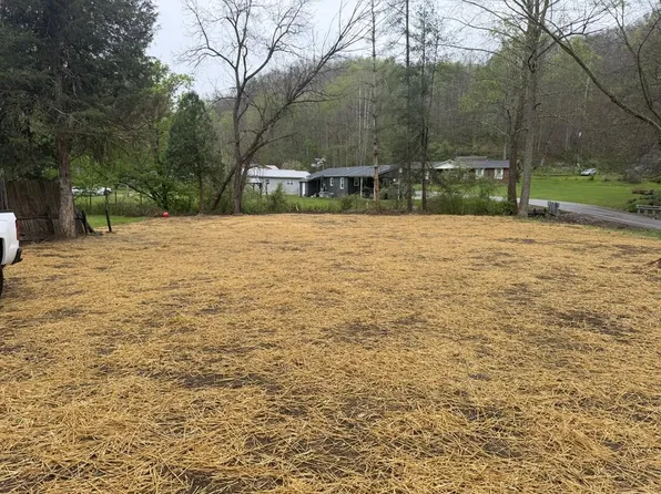 4960 State Route 1559, Sitka, KY 41255