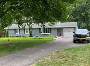 618 Marsh Rd, Pittsford, NY 14534