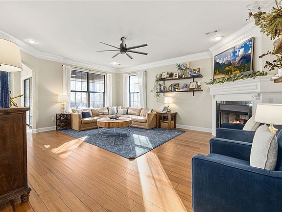 4th image of 2772 N Signet Pl
