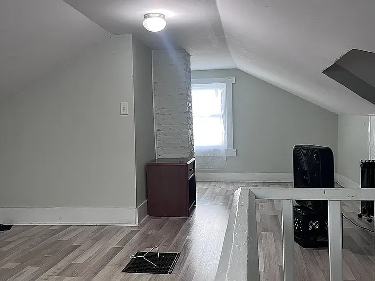 500 Montana Ave — Photo 11