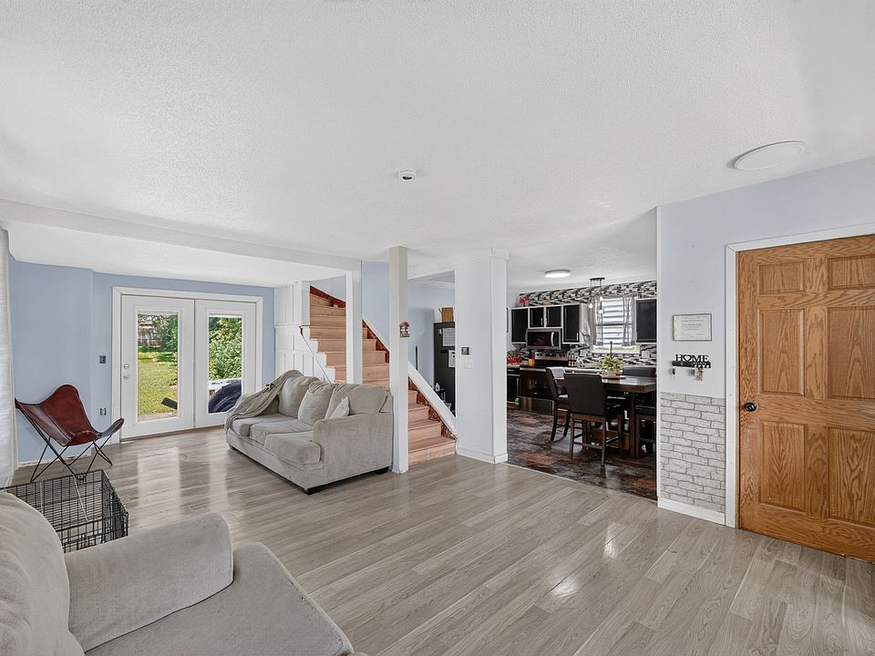 10th image of 148 E Sheridan Ave
